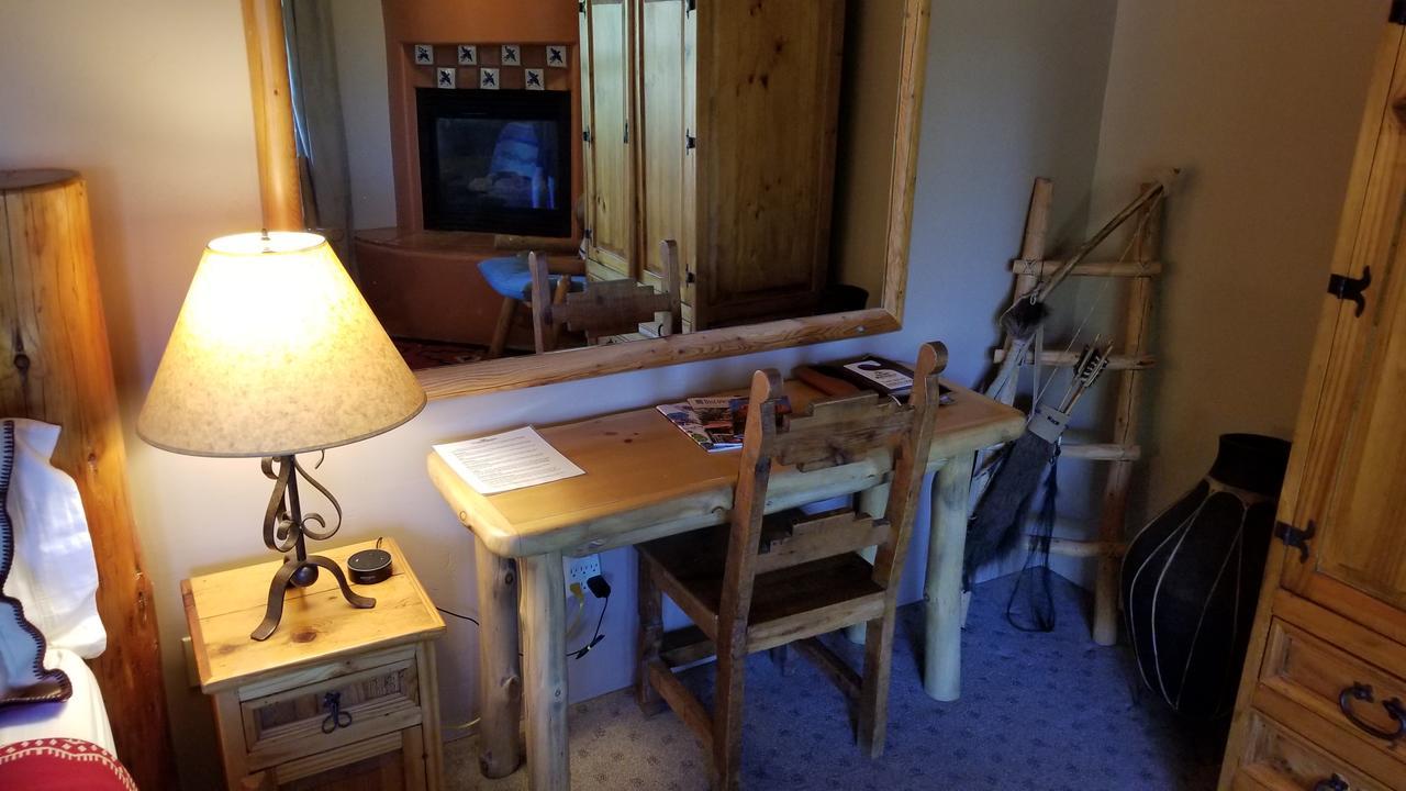סדונה Adobe Hacienda Bed & Breakfast מראה חיצוני תמונה