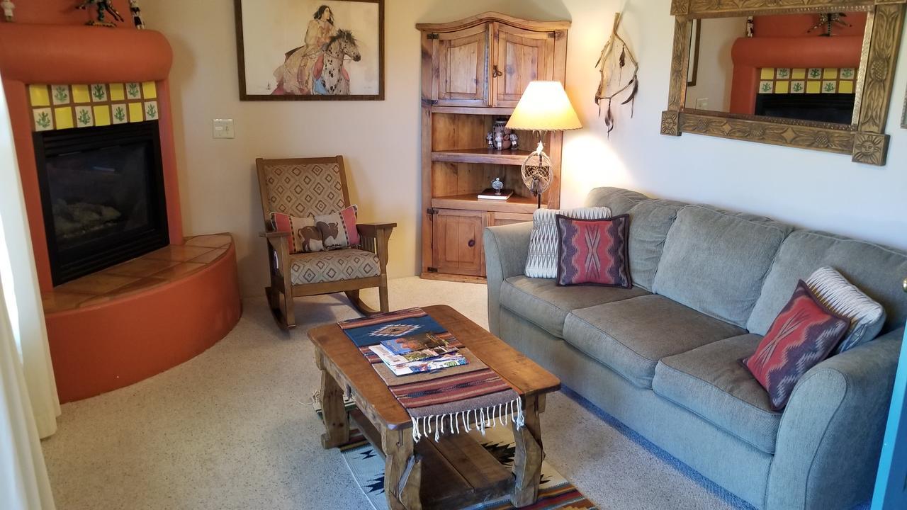 סדונה Adobe Hacienda Bed & Breakfast מראה חיצוני תמונה