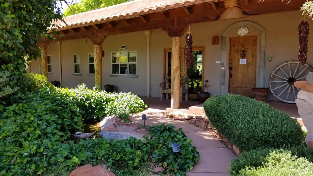 סדונה Adobe Hacienda Bed & Breakfast מראה חיצוני תמונה