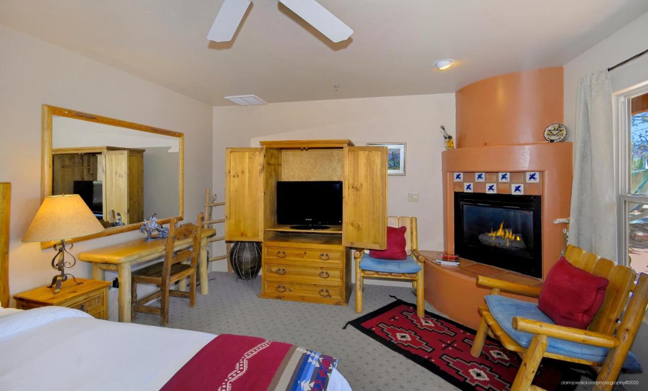 סדונה Adobe Hacienda Bed & Breakfast מראה חיצוני תמונה